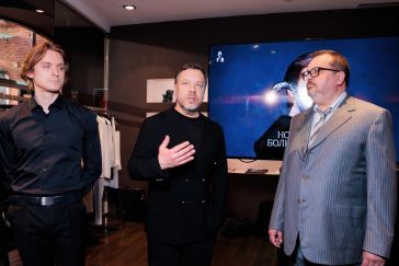 Игорь Чапурин представил эскизы костюмов и декораций к балету «Дягилев»