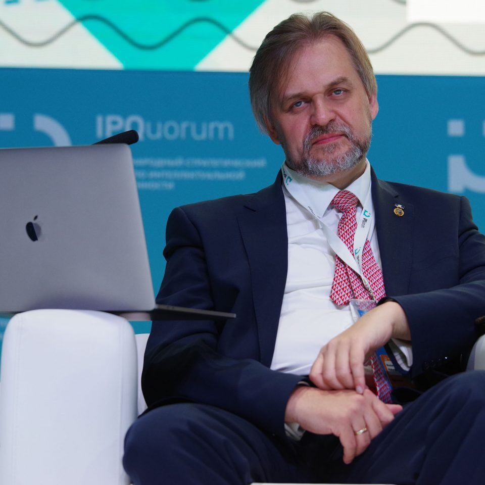IPQuorum 2019. День 3. Сессия «HUB «С» Деньги в цифре. Экономика созидания: как цифровой мир изменил человека, как человек меняет экономику»
