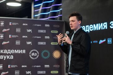 Со скоростью звука: можно ли за две недели погрузиться в музыкальную индустрию