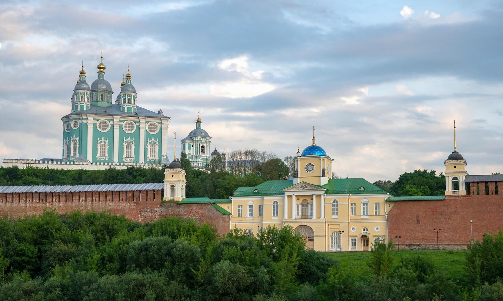 Выставка Александра Львова «Русские сезоны. Смоленская земля»