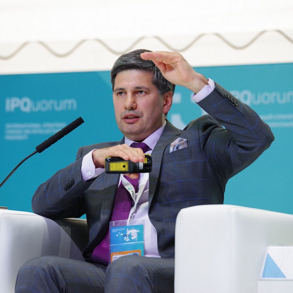 IPQuorum 2019. День 3. Сессия «HUB «С» Деньги в цифре. Экономика созидания: как цифровой мир изменил человека, как человек меняет экономику»