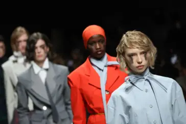 Китайское ципао, русские сказки и роботы на подиум