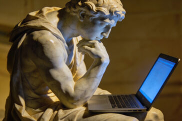 Блокчейн против пиратства: гонка за будущее креатива набирает обороты