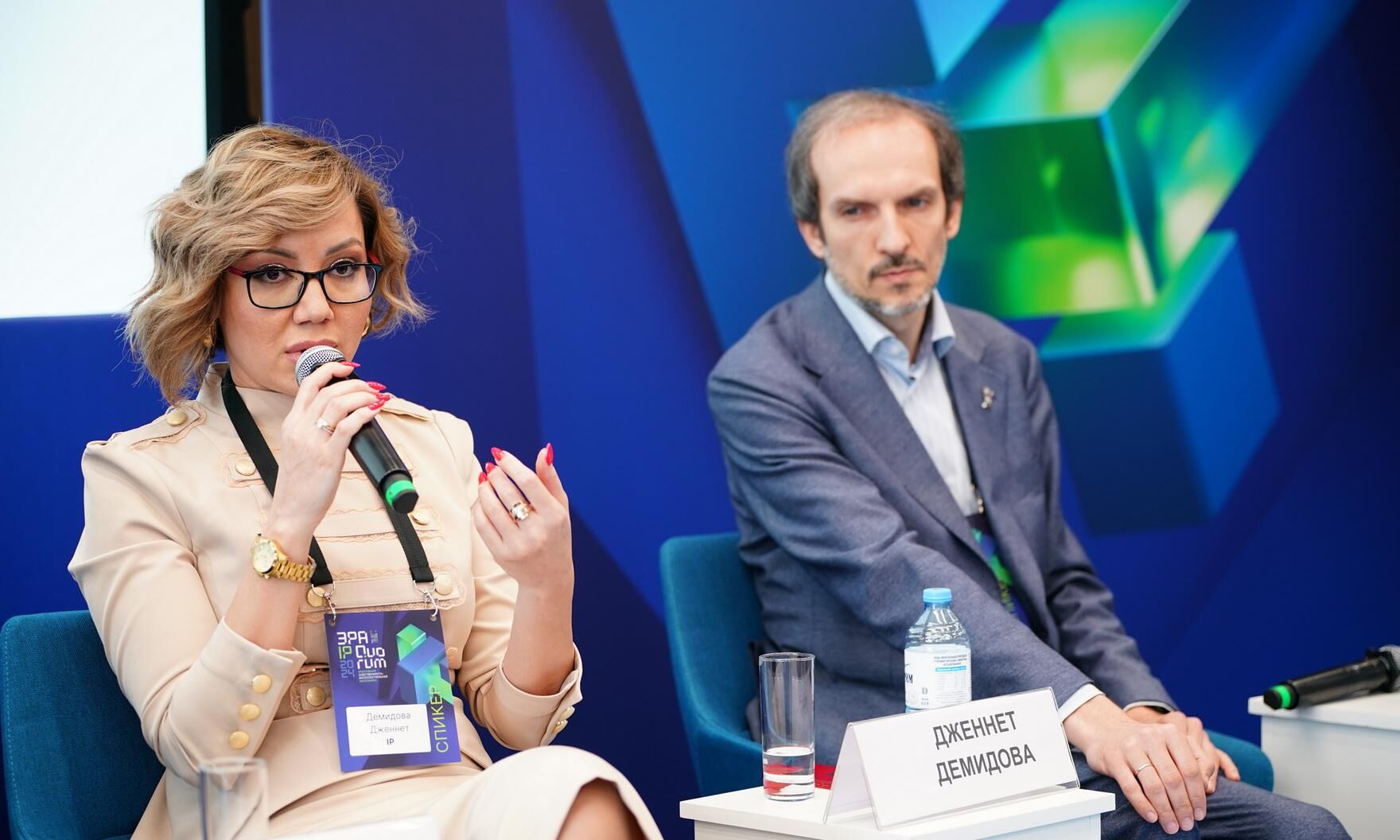 Правовой гардероб: какие «маски» примеряют авторы