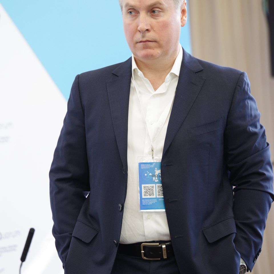IPQuorum 2019. День 3. Сессия «IP-капитализация предприятий промышленных кластеров и технологических парков: от сетевого партнерства к глобальному рынку»